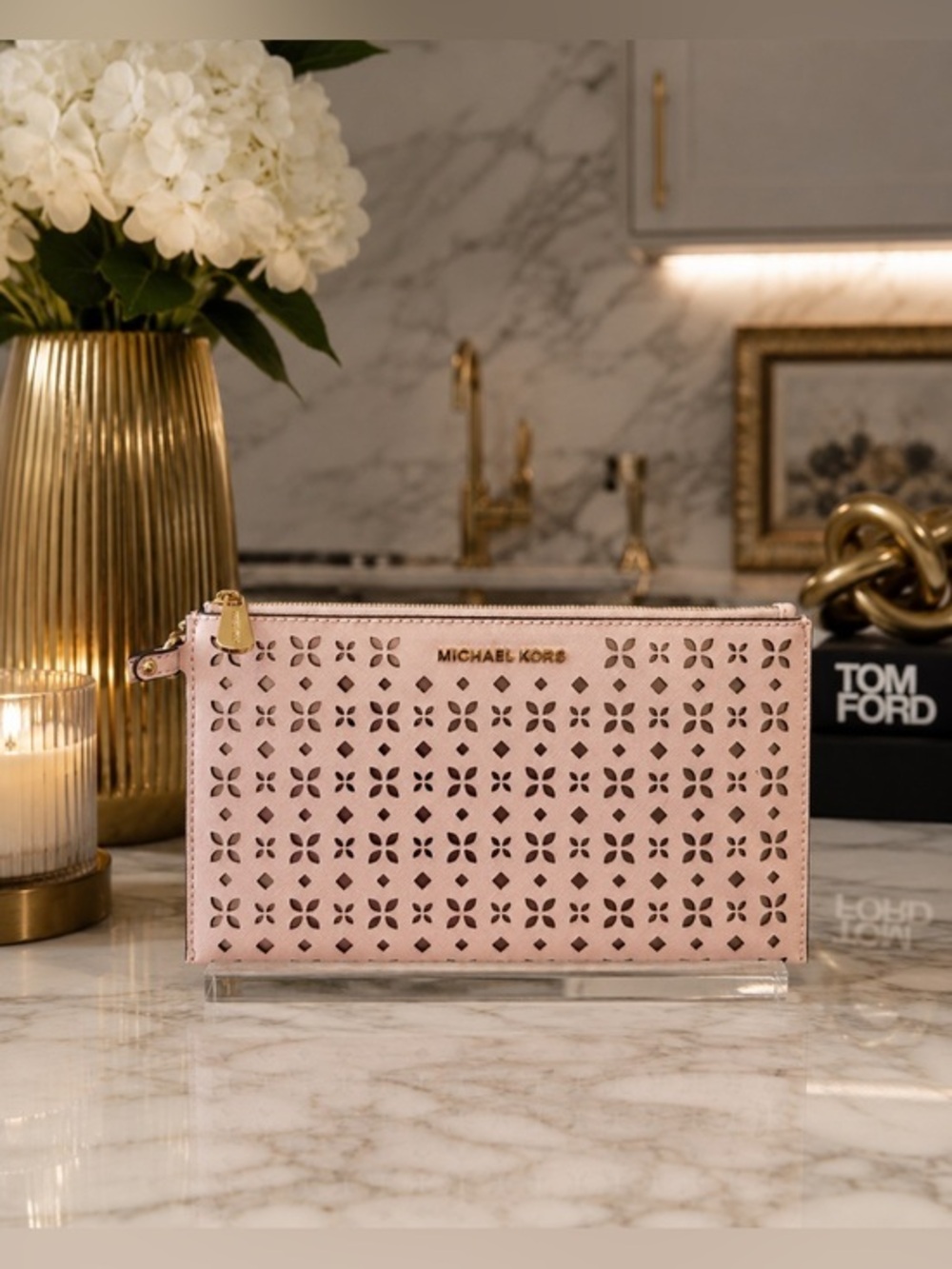 👛 Michael Kors Jet Set Travel Perforated Wristlet 🎀